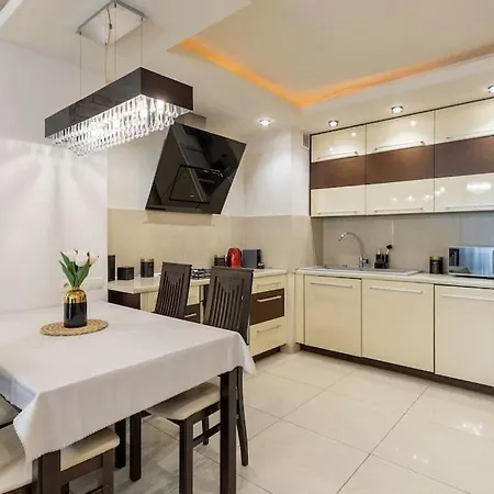 Apartment Close-urban Chic - One Bedroom -luxury - Grzybowska 5 Warsaw